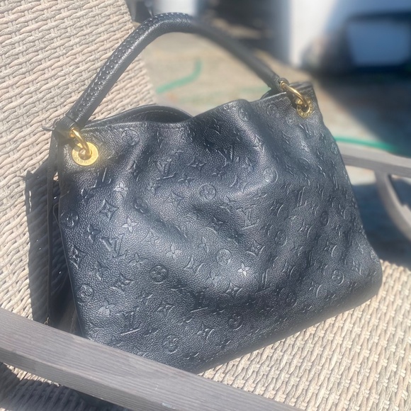 Louis Vuitton Artsy MM - Picture 4 of 7